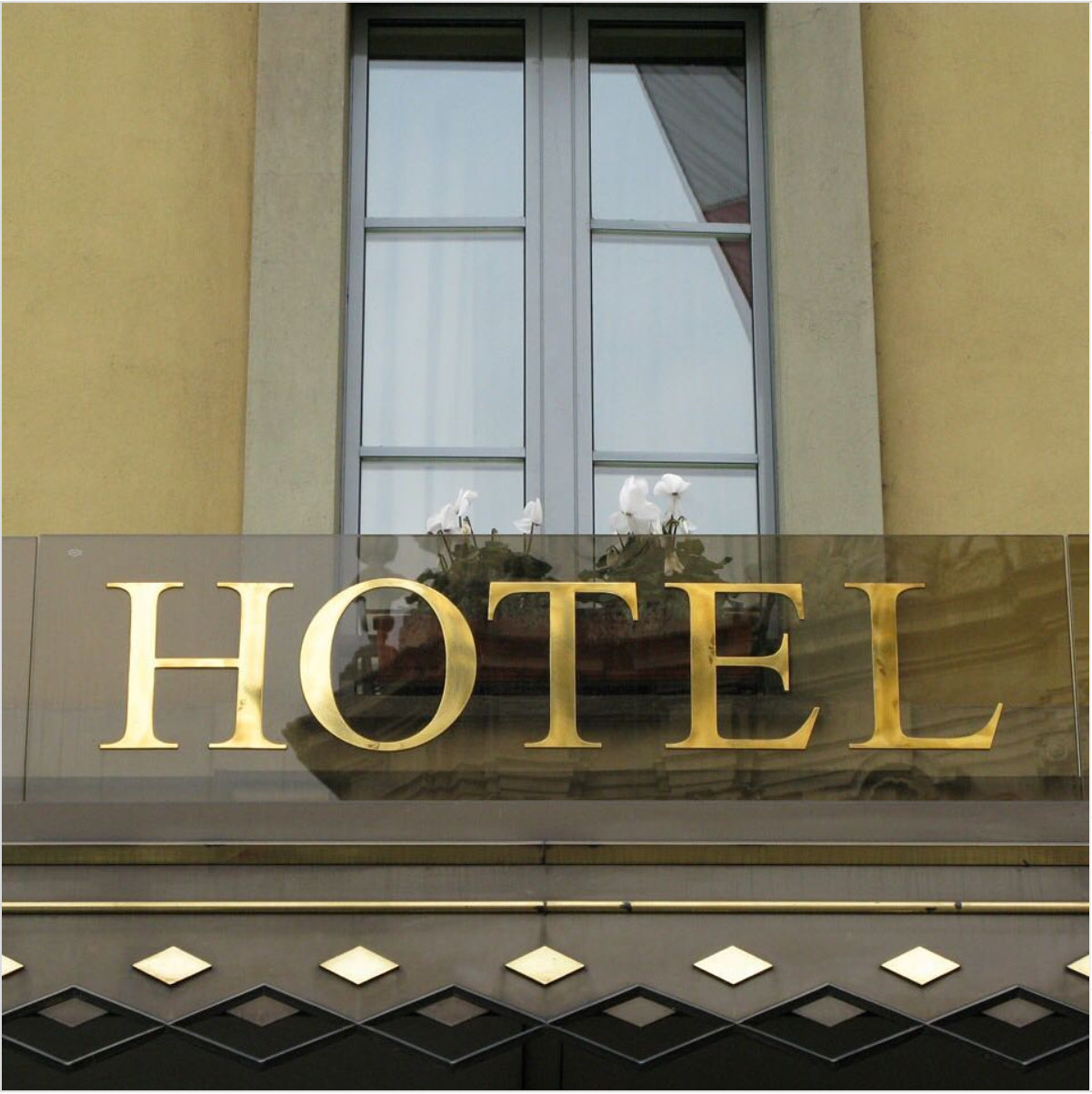 Hotel 5***** Carlton Baglioni, Milan, Italy (2011)