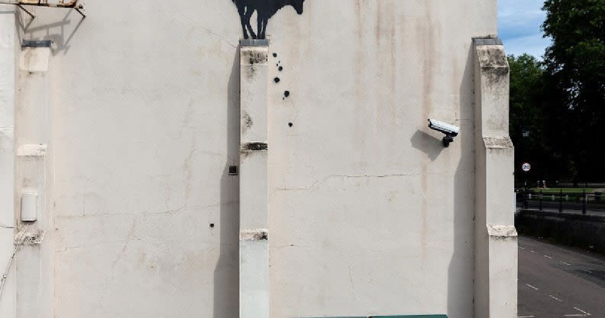 BANKSY AT LONDON ZOO: A CONCRETE JUNGLE SAFARI
