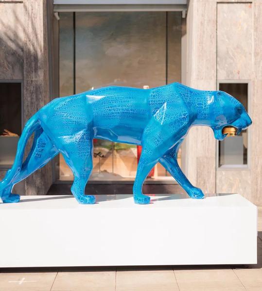 Panther - Luminescent Blue Night Resin
