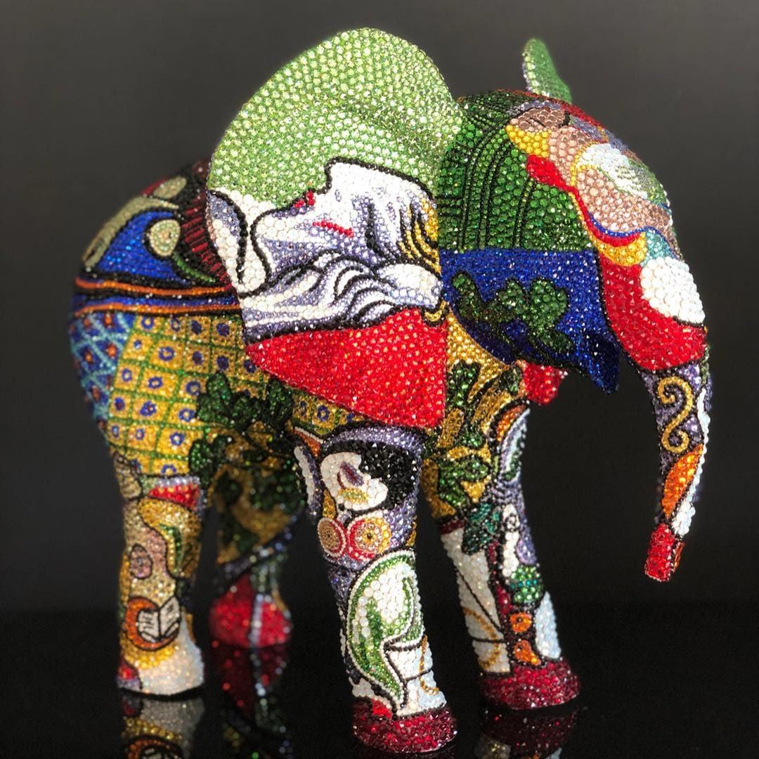 Elephant (MIRROR MIRROR ON THE WALL) feat. Picasso (Medium)