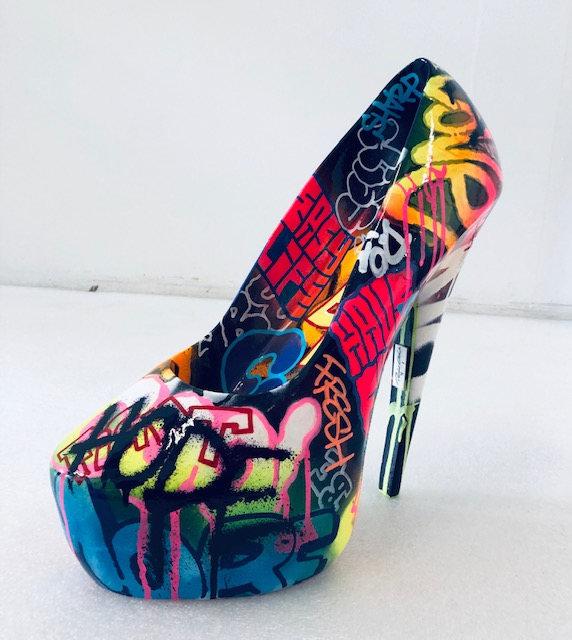 Stiletto - Tagué 1/1