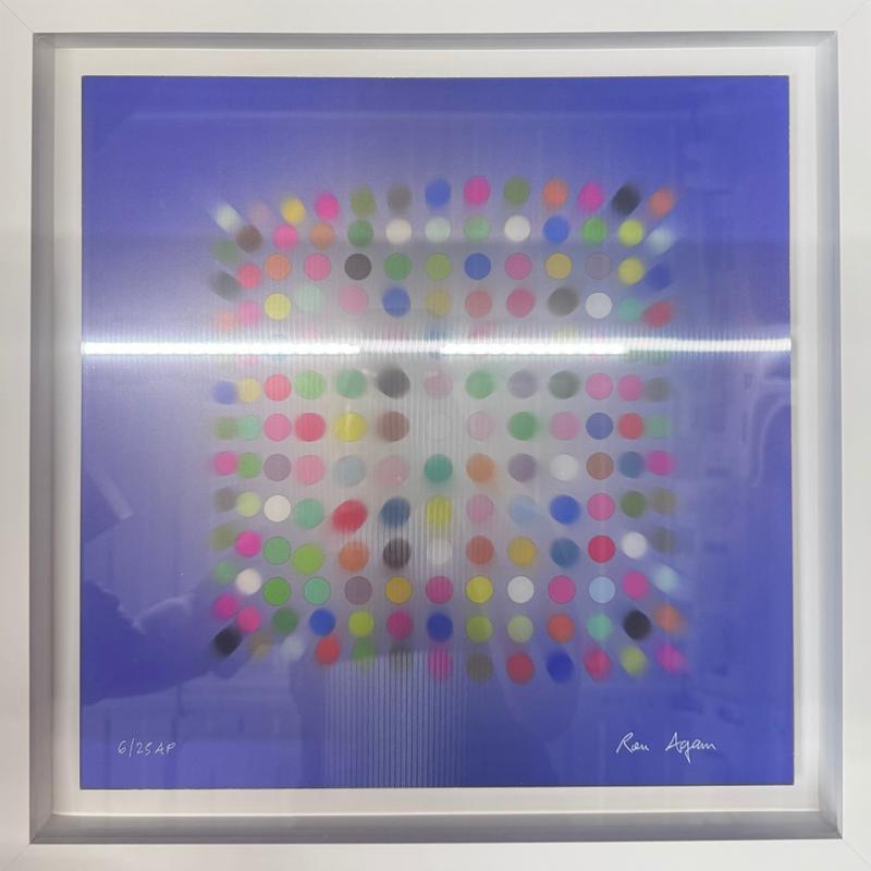 Rows of Dots in Blue - 6/25 AP
